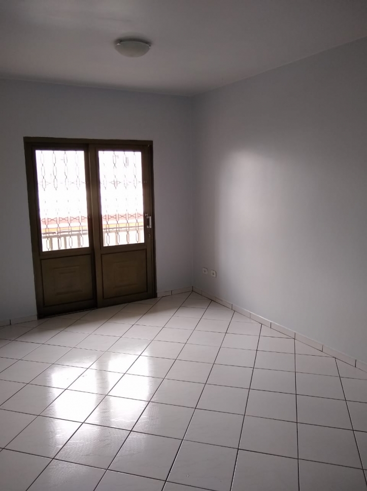 #165 - Apartamento para Locação em Arapongas - PR