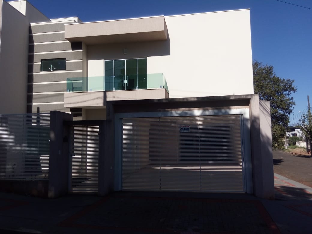 #414 - Sobrado para Venda em Arapongas - PR