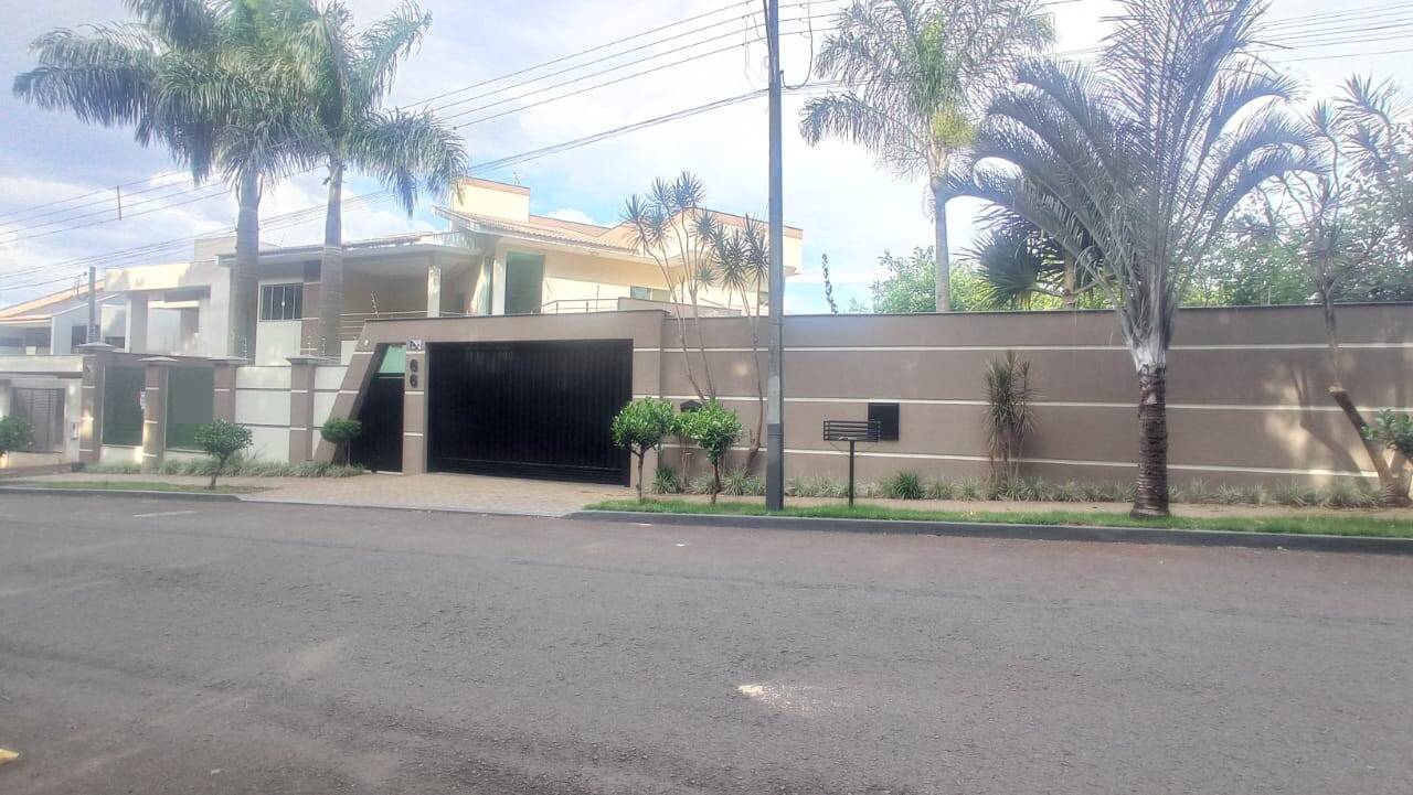 #943 - Sobrado para Venda em Arapongas - PR