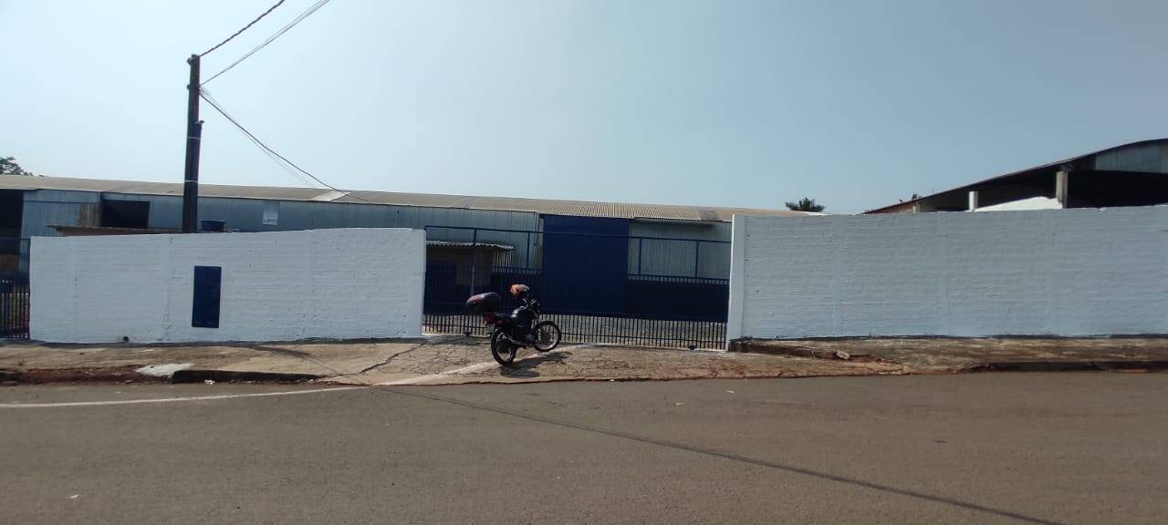 #1122 - Barracão para Locação em Arapongas - PR