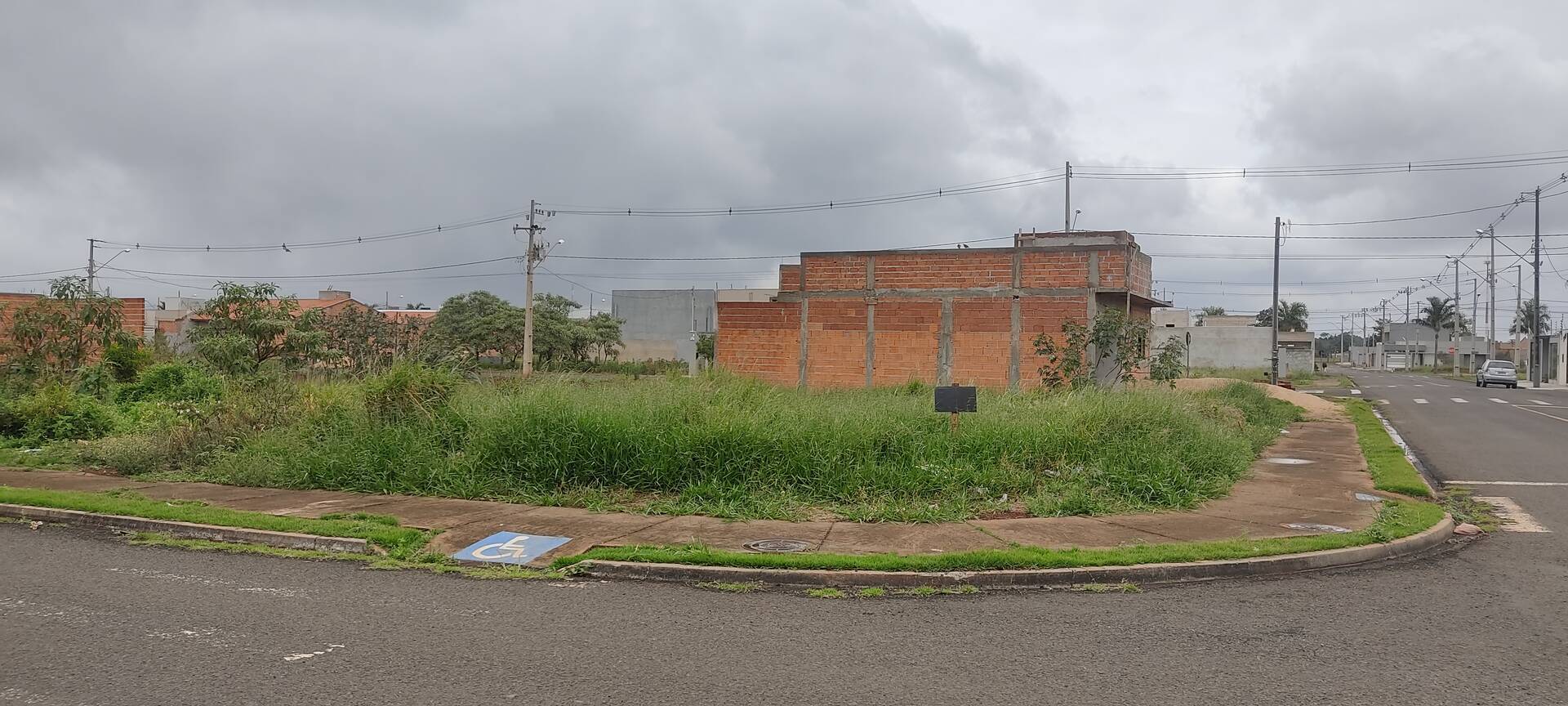 #1140 - Terreno para Venda em Arapongas - PR