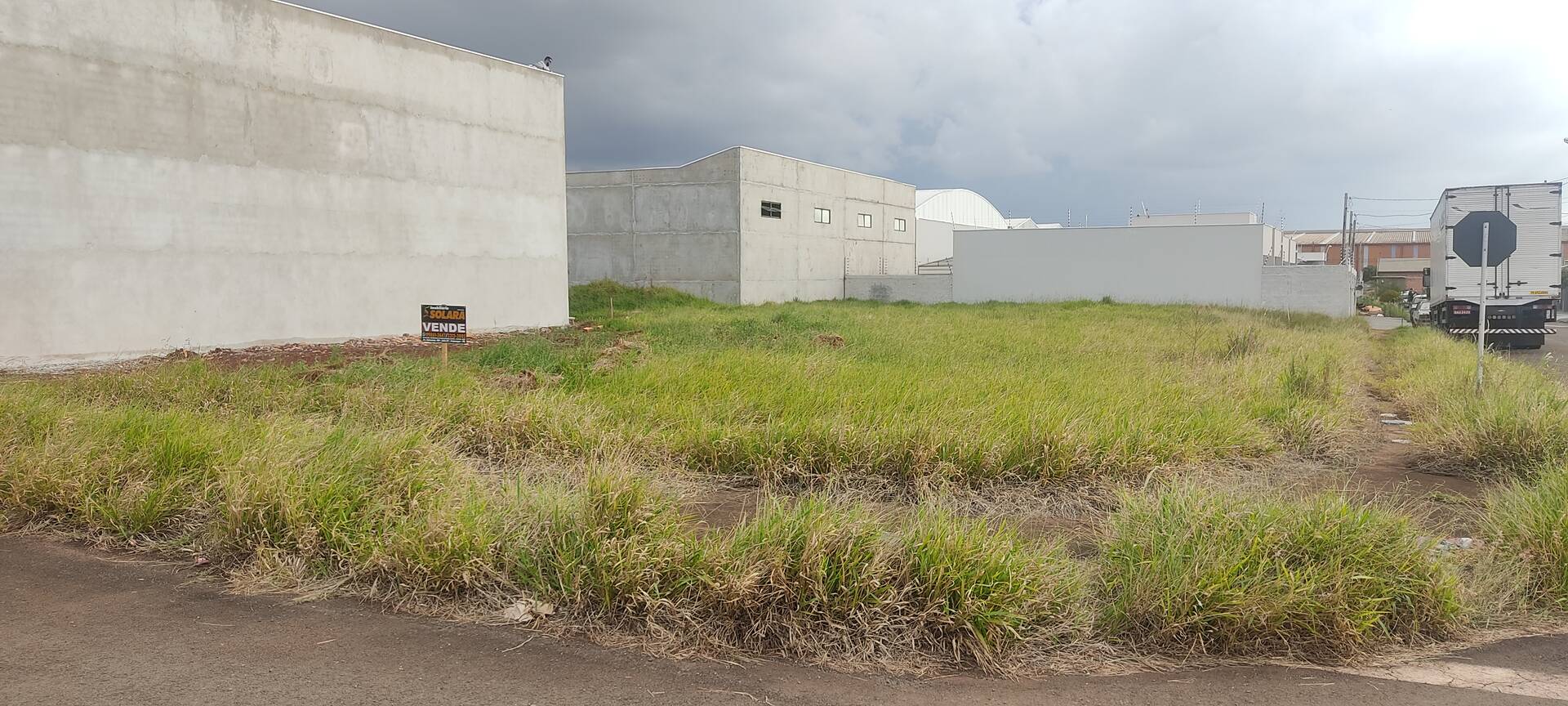 #1141 - Terreno para Venda em Arapongas - PR