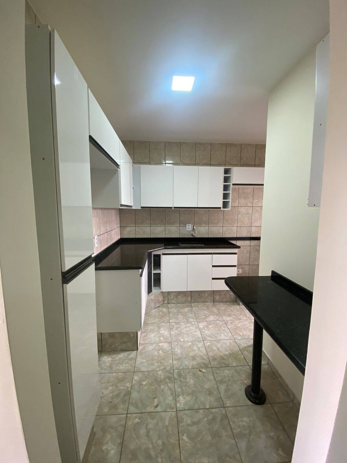 #1325 - Apartamento para Venda em Arapongas - PR