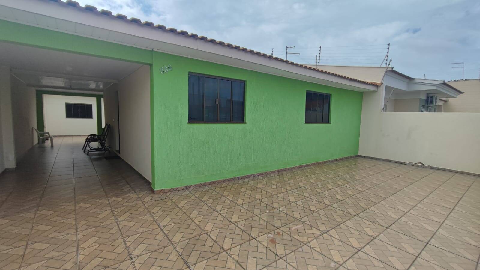 #1408 - Casa para Venda em Arapongas - PR