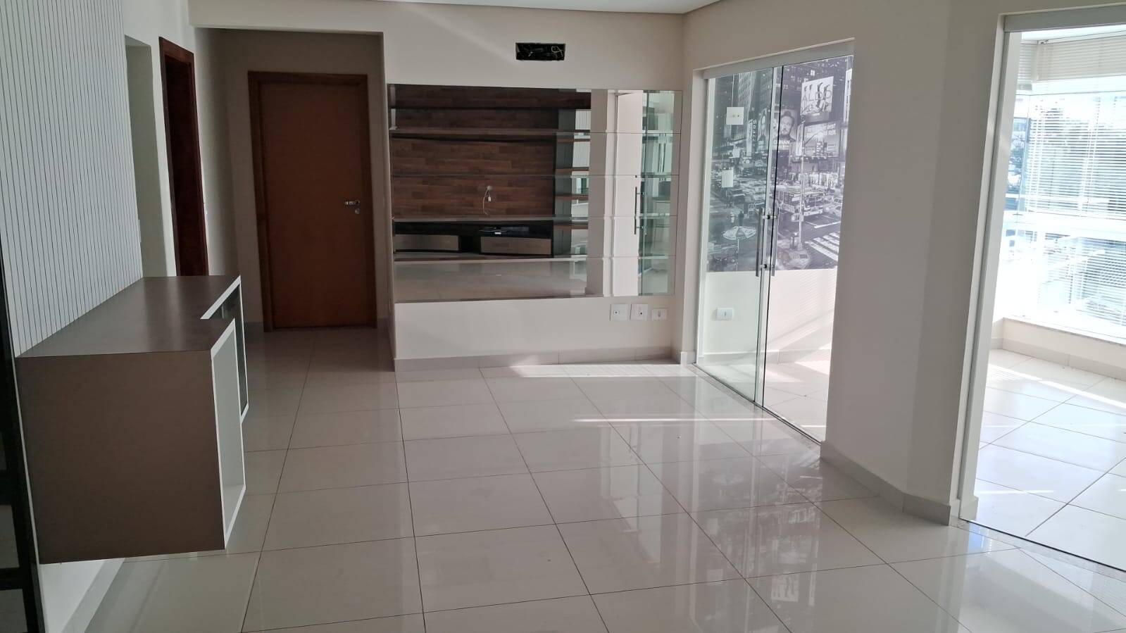 #1411 - Apartamento para Venda em Arapongas - PR