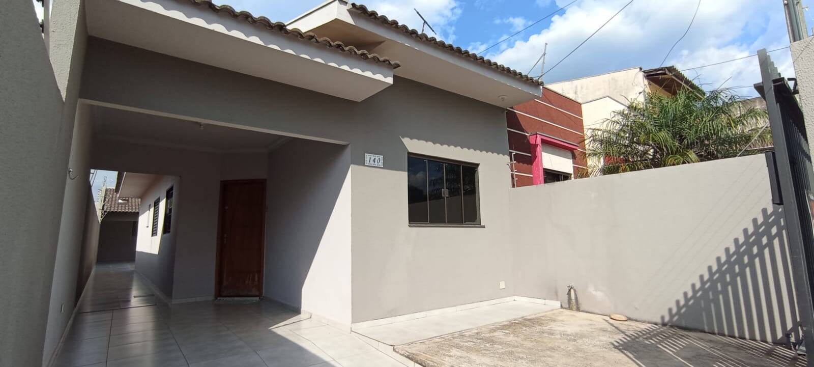 #1451 - Casa para Venda em Arapongas - PR