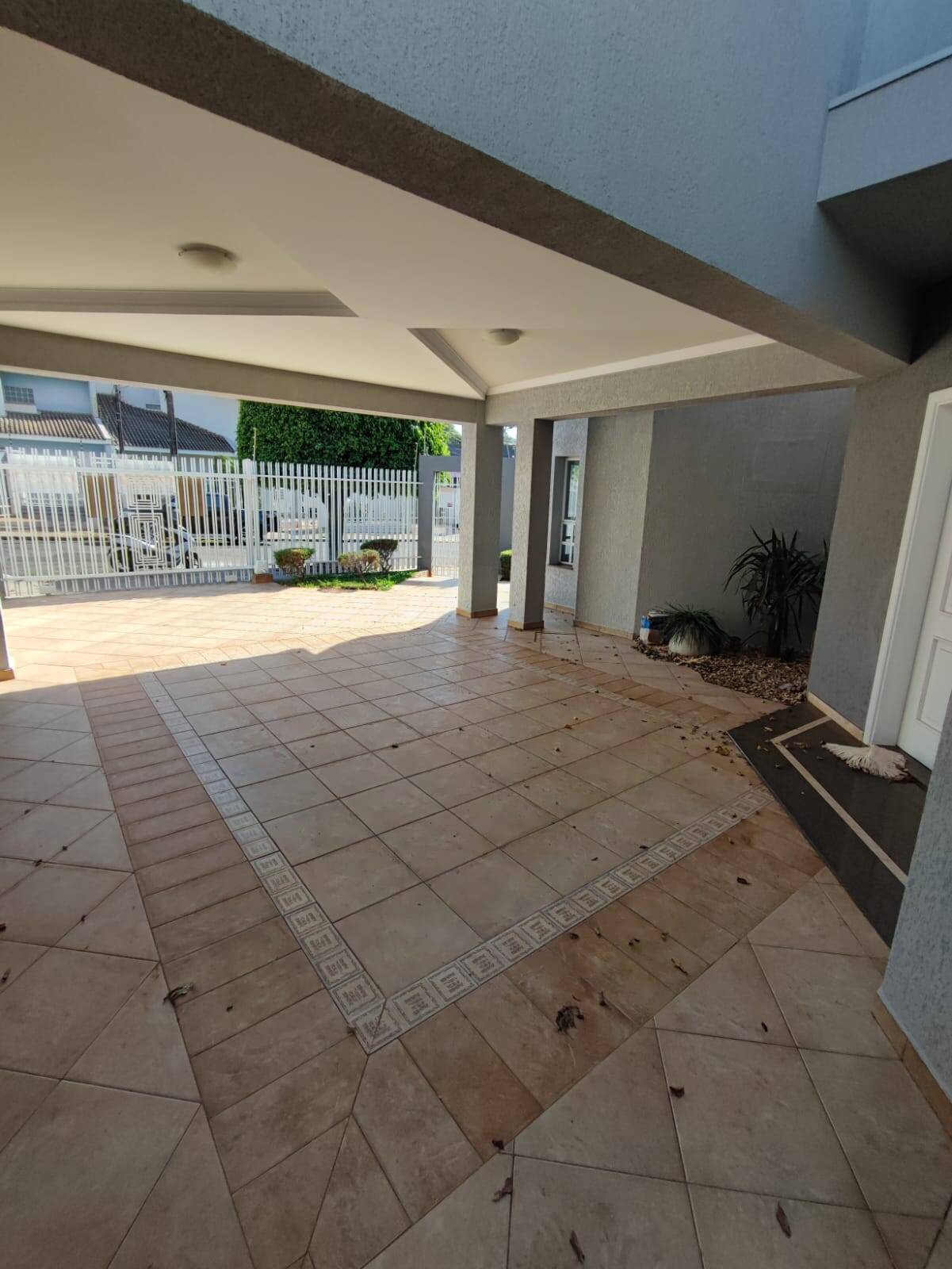 #1593 - Casa para Venda em Arapongas - PR