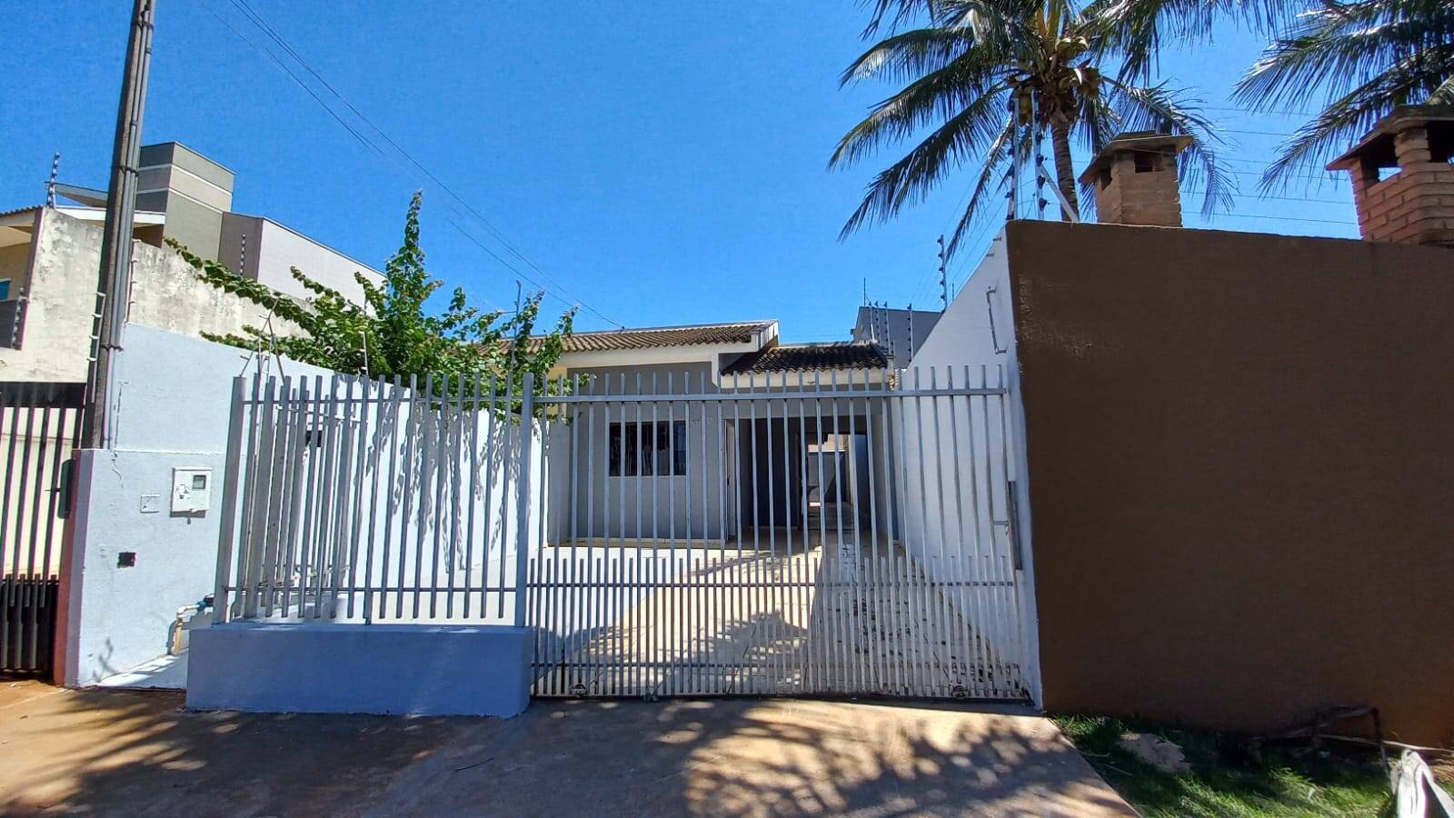 #1644 - Casa para Venda em Arapongas - PR