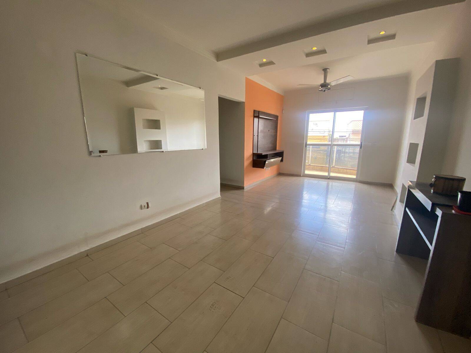 #1674 - Apartamento para Locação em Arapongas - PR