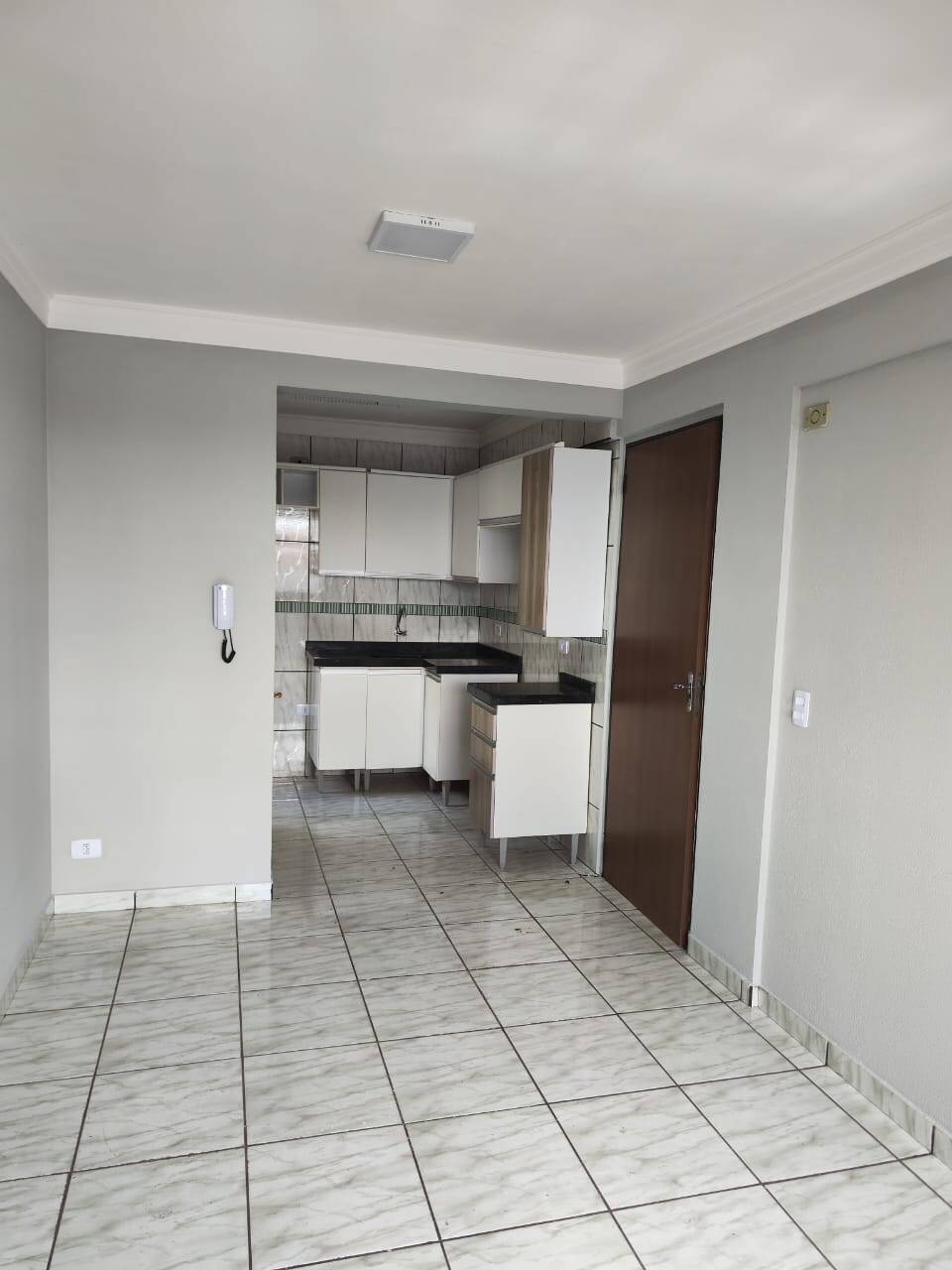 #1693 - Apartamento para Venda em Arapongas - PR