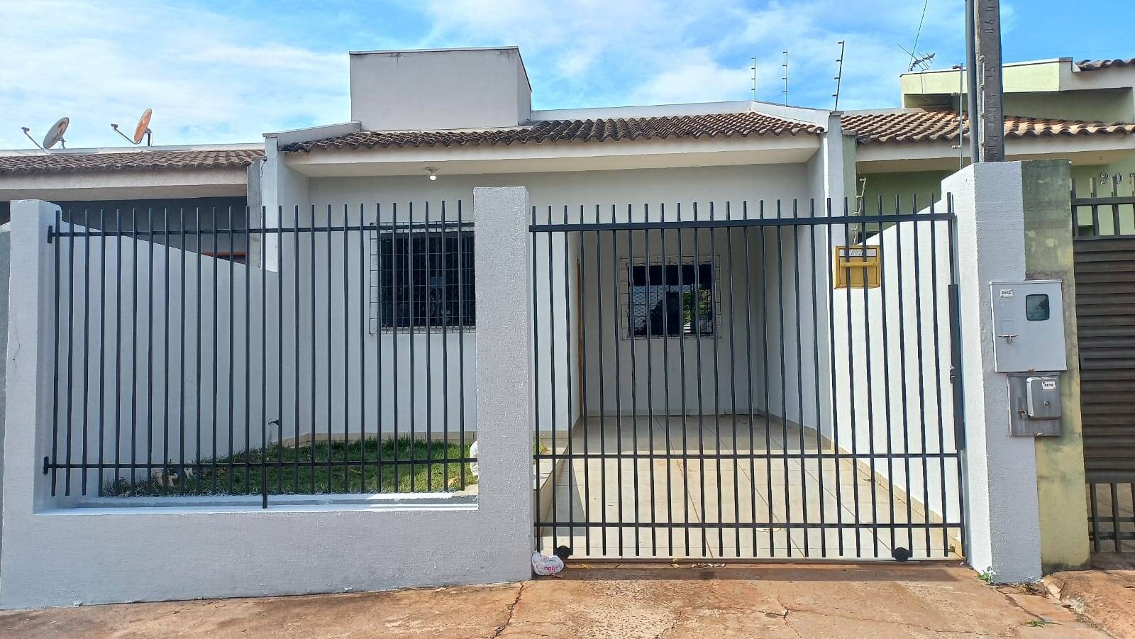 #1545 - Casa para Locação em Arapongas - PR