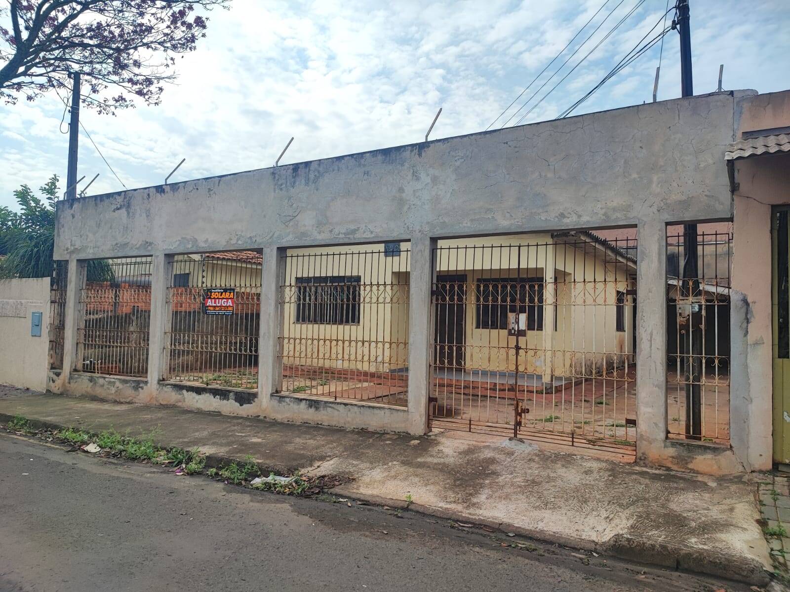 #1757 - Casa para Locação em Arapongas - PR