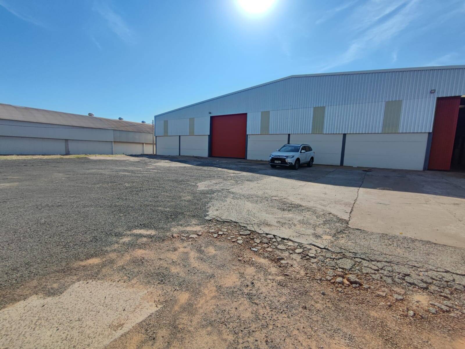 #1761 - Barracão para Locação em Arapongas - PR