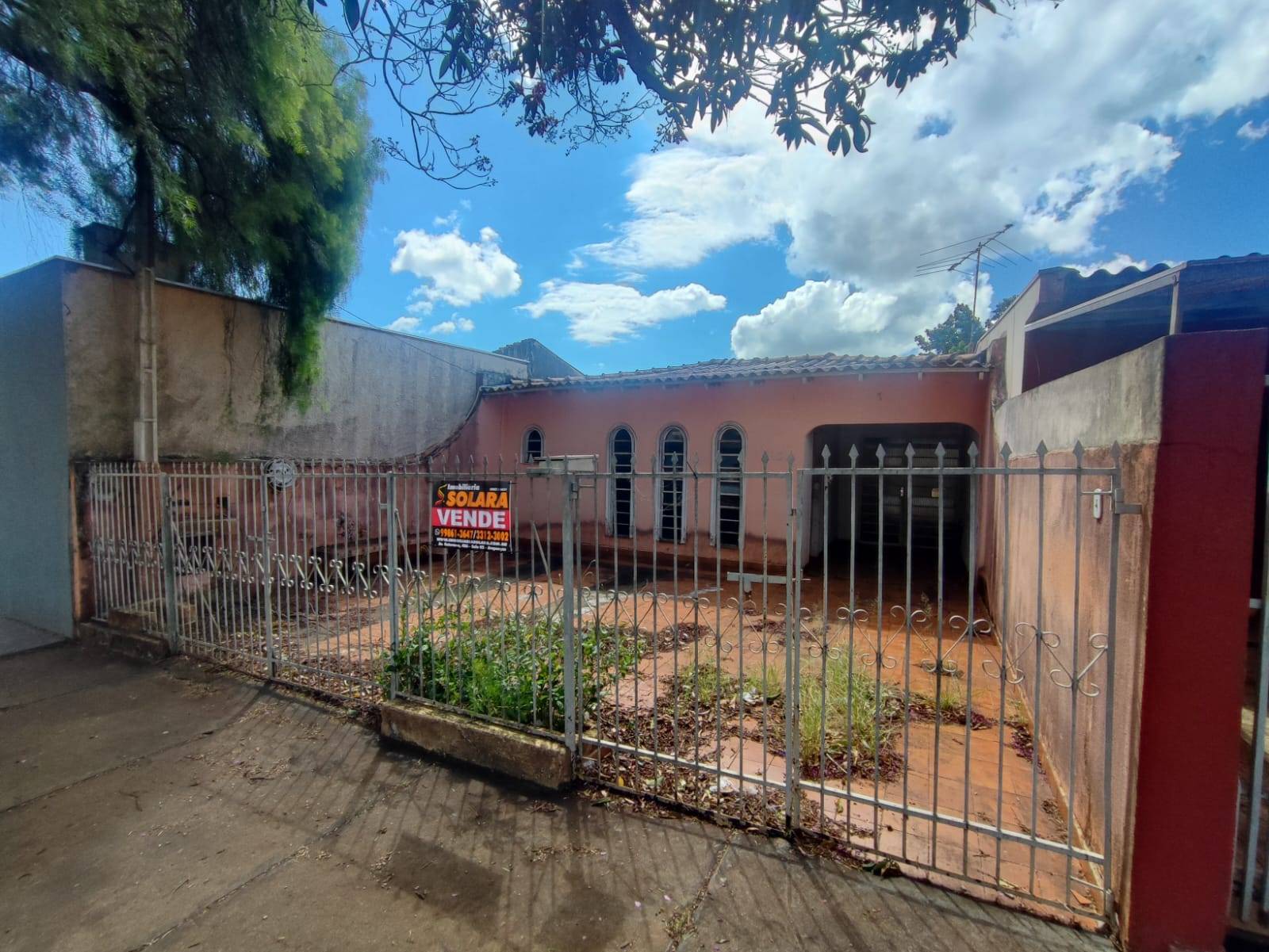 #1799 - Ponto Comercial para Venda em Arapongas - PR