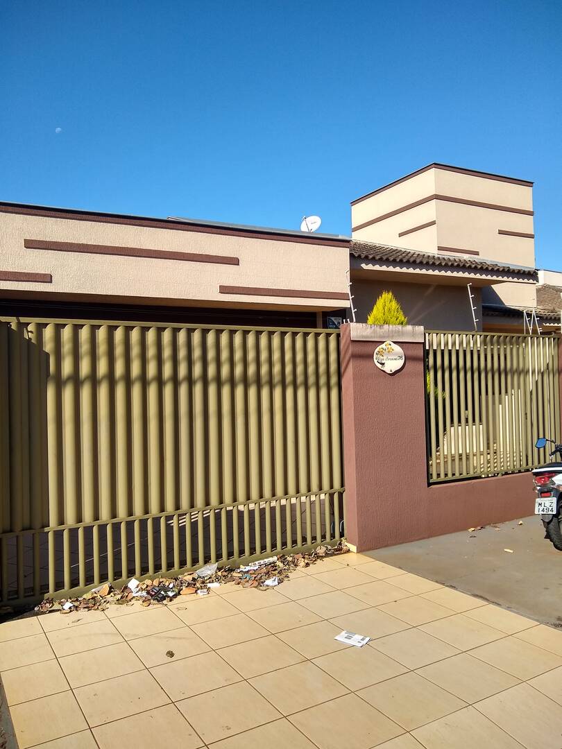 #1806 - Casa para Venda em Arapongas - PR