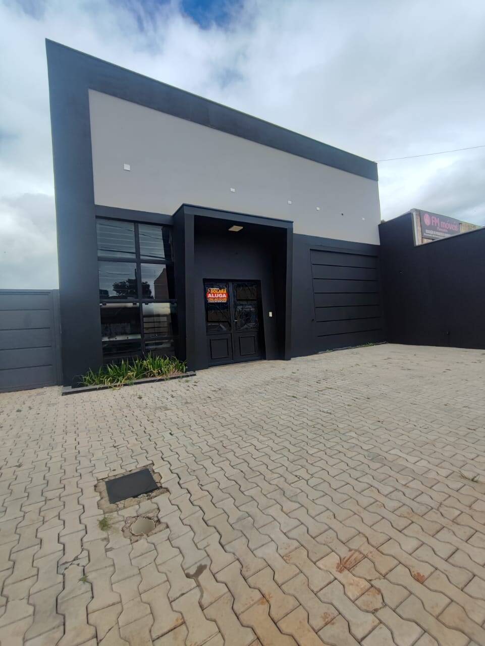 #1177 - Barracão para Locação em Arapongas - PR