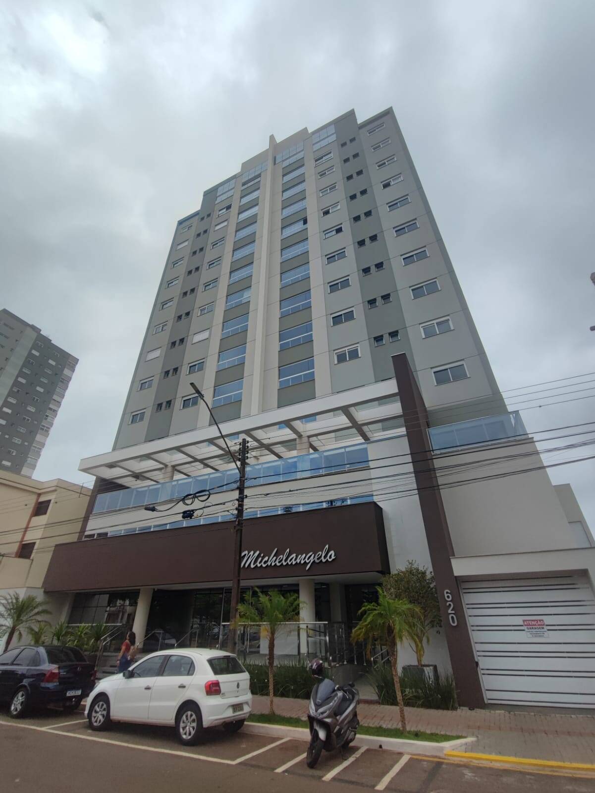 #1826 - Apartamento para Venda em Arapongas - PR