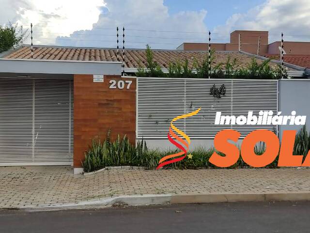 #1014 - Casa para Venda em Arapongas - PR