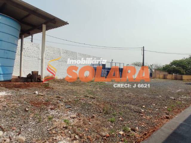 #1122 - Barracão para Locação em Arapongas - PR