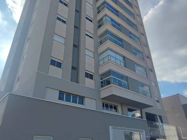 #1293 - Apartamento para Venda em Arapongas - PR