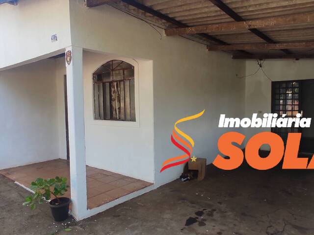 #1299 - Casa para Venda em Arapongas - PR - 2