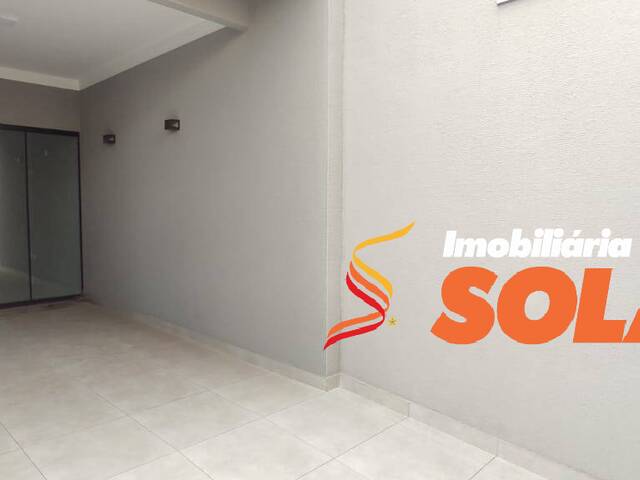 #1374 - Casa para Venda em Arapongas - PR