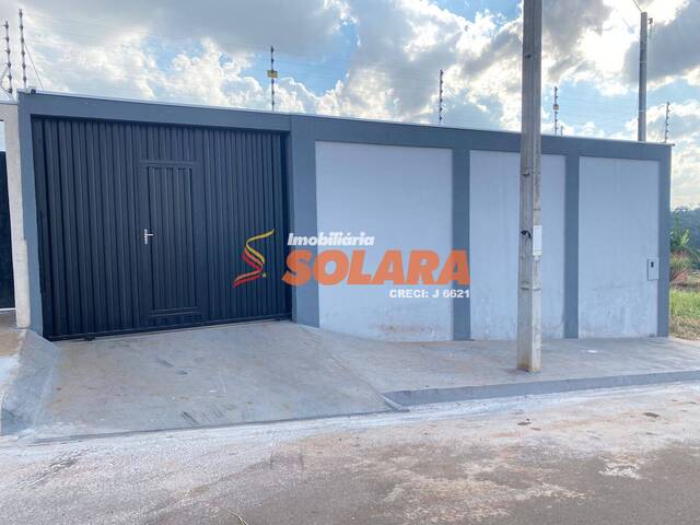 #1553 - Casa para Venda em Arapongas - PR - 2