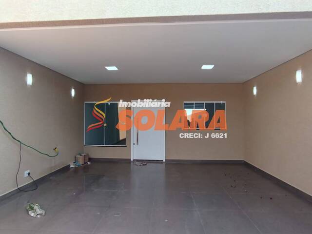 #1573 - Casa para Venda em Arapongas - PR