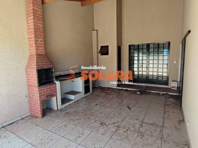 #1661 - Casa para Locação em Arapongas - PR - 2