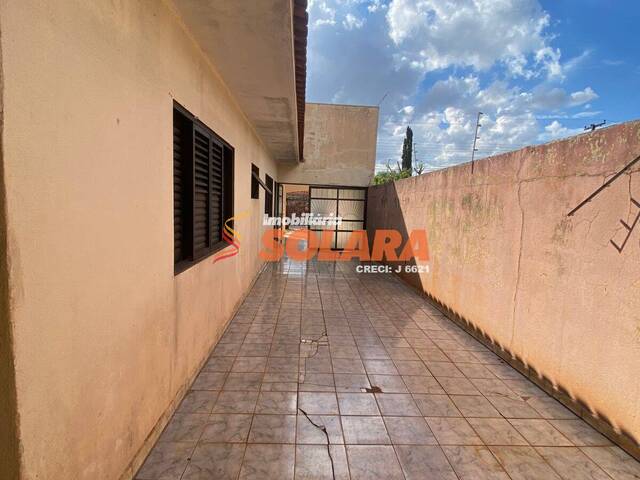 #1714 - Casa para Locação em Arapongas - PR - 2