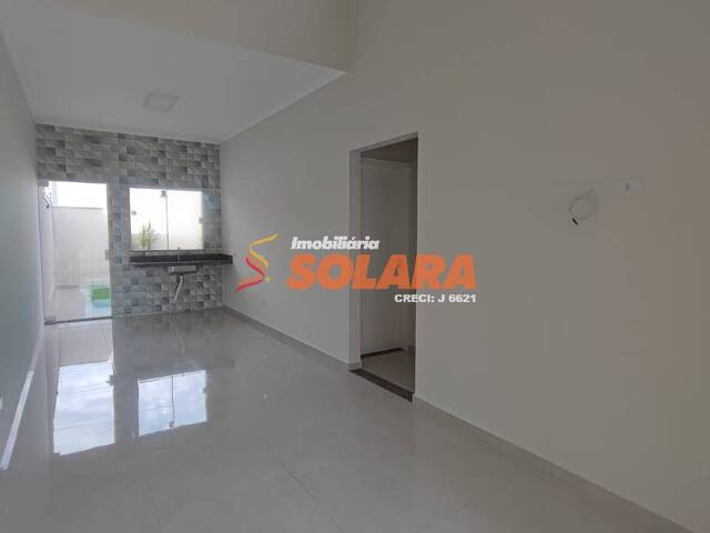 #1763 - Casa para Venda em Arapongas - PR - 2